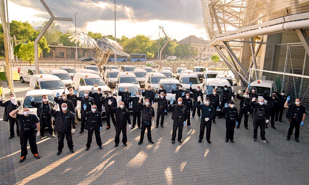 Kéményseprő hadsereg vonult a Fradi-stadionhoz