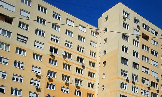 Hetvenhárom nap alatt adják el a panellakásokat Budán – az újépítésű ingatlanok esetében már szinte elképzelhetetlen a millió alatti négyzetméterár