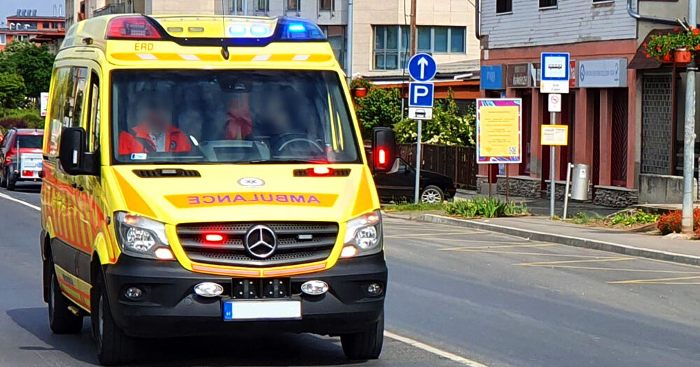 Drámai életmentés a budapesti plázában, közben súlyos biciklisgázolás történt Érden