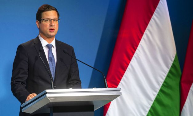 Kormányinfó: lemondott Varga Judit, Lantos Csaba, Lázár János, Nagy István, Szijjártó Péter és Navracsis Tibor 