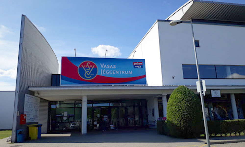 Egy munkás zuhant le az újpesti sportkomplexum tetejéről