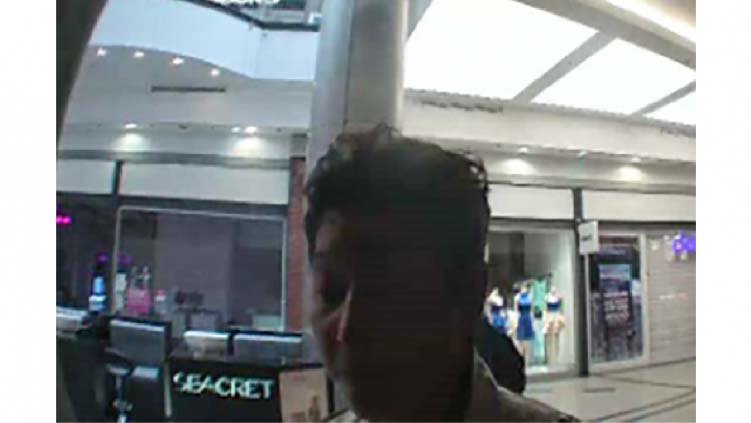 Más bankkártyáját igyekezett megcsapolni egy nő Budapesten