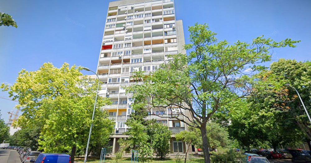 „Most is ugyanúgy hiányzik a feleségem, mint a halála utáni napokban” – elköltözne gyermekeivel a megözvegyült édesapa, aki egy tragikus balesetben vesztette el élete szerelmét