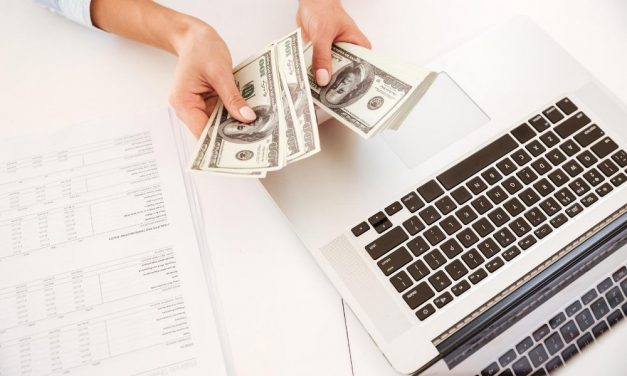 Közel 150 milliót csaltak ki a gyanútlan áldozatokból – Így buktak le