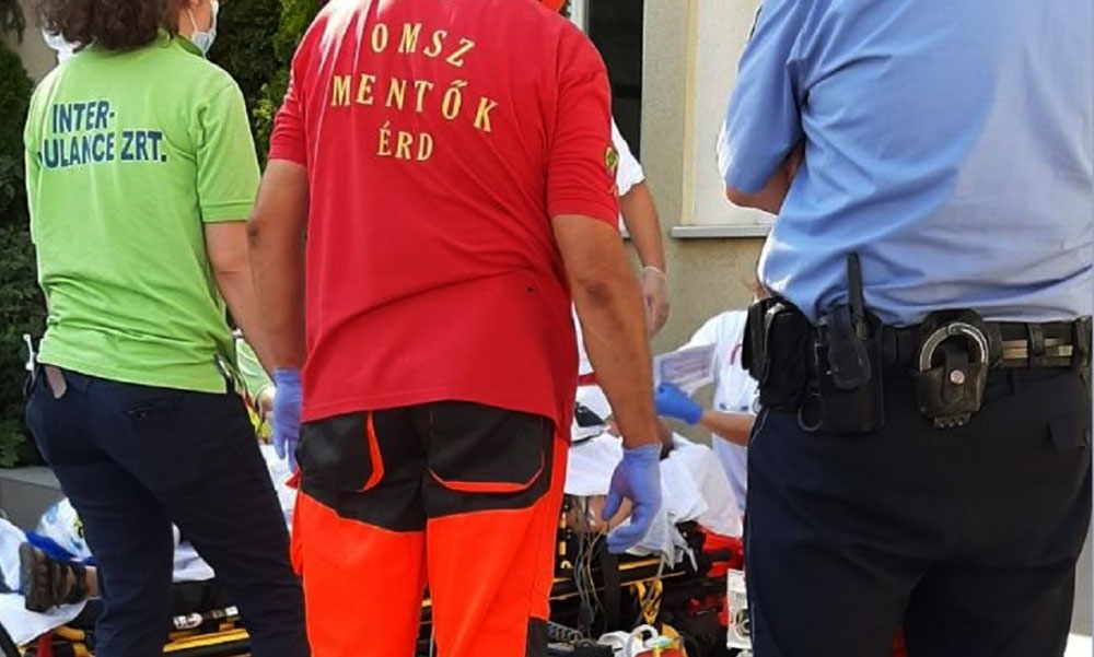 Újraélesztés a fővárosi plázában, a huszonéves férfin átléptek a vásárlók – döbbenetes az emberek közönye, állítja a mentőszolgálat