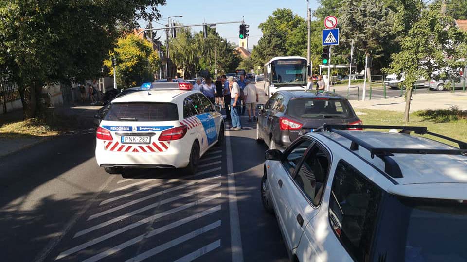 Egy édesanyát és 2 éves kislányát gázolták el Budakeszin