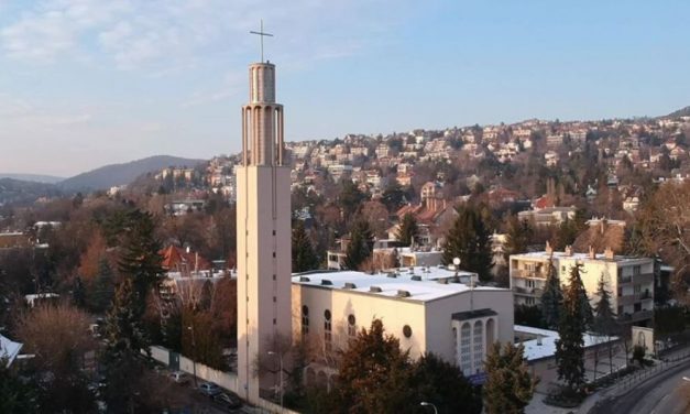 Megújul és kibővül a Pasaréti Templom