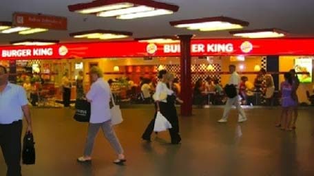 Megszűnik a Burger King a Nyugati pályaudvar aluljárójában