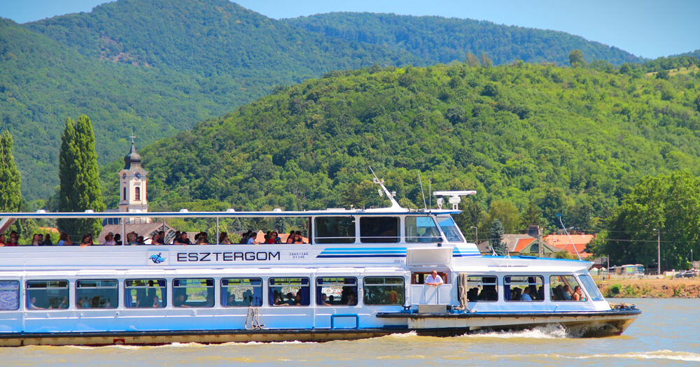 Szombaton újraindul a dunakanyari hajózás, csak maszkban és lázmérés után engedik fel az utasokat a járatokra