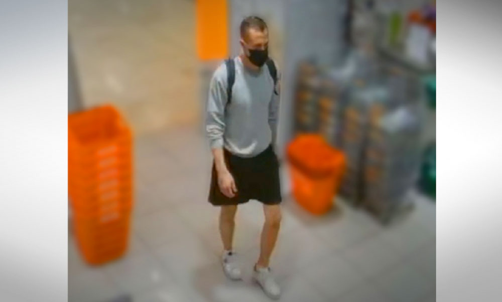 Parfümöket lopott egy kőbányai üzletből, keresi a rendőrség