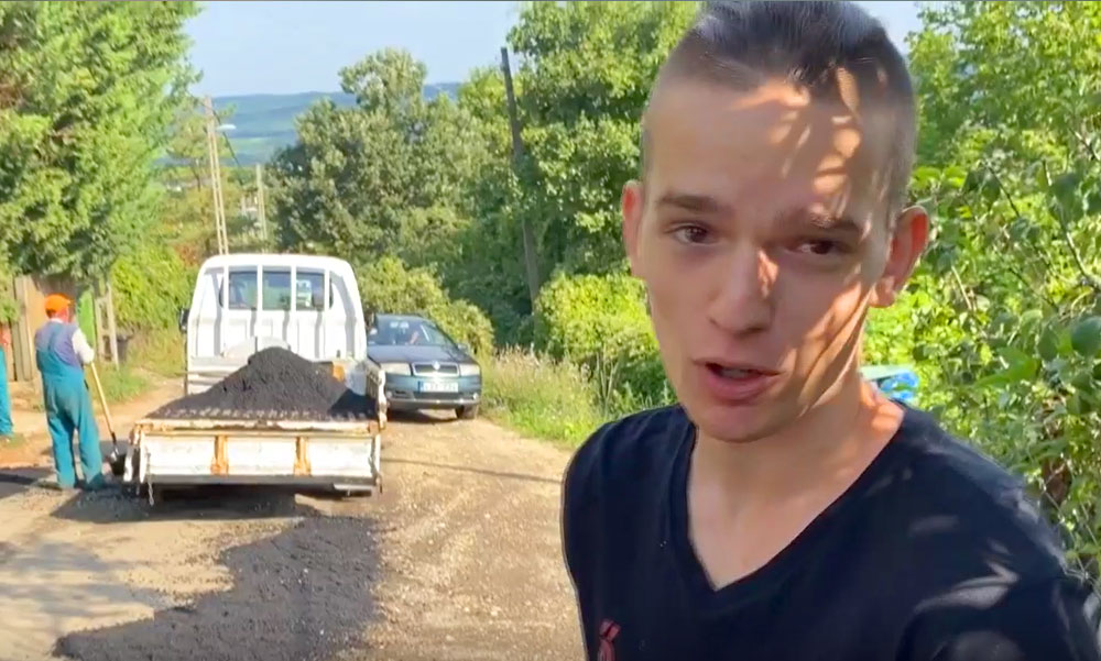 Détár Enikő és Rékasi Károly lázadó fia Zsigmond, segítséget kapott Budakeszin