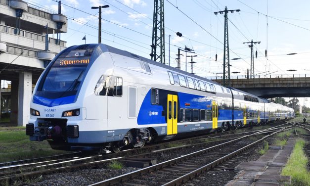 Halálra gázolt a KISS emeletes vonat egy gyalogost a 9. kerületben