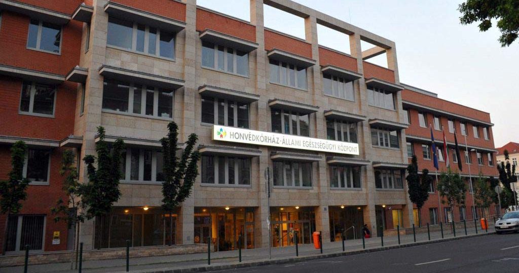 18 órára bezár a Honvédkórház – Vácra is küldenek majd betegeket