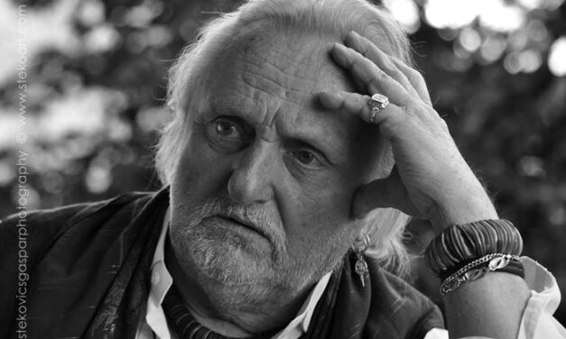 „Eddig 15 ezren jelezték, hogy szeretnének ott lenni apu temetésén” – megszólalt Benkő László fia, szűk körben búcsúztatják a zenészt
