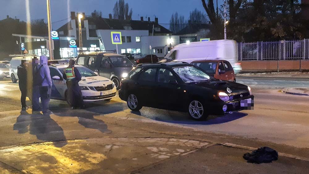 Súlyos gázolás Újbudán az épülő MOL-toronynál, hőtartó fóliába tekerték a sérültet
