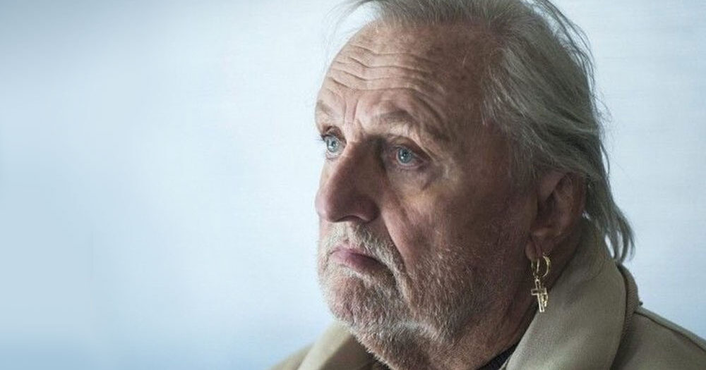 Magányosan telnek Benkő László özvegyének mindennapjai: egy súlyos betegség is nehezíti Zsuzsa asszony életét