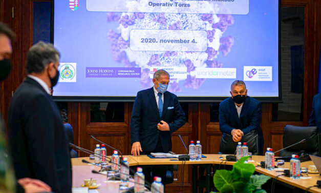Életbe lépett a rendkívüli jogrend, Orbán Viktor ma hajnalban már az operatív törzsnél volt