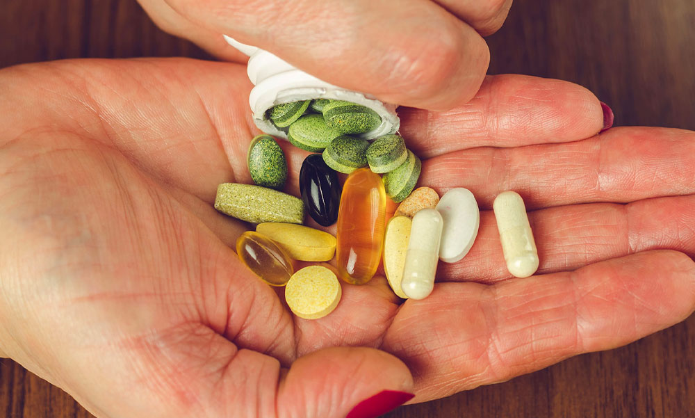 Elárulta az infektológus orvos, melyik vitaminok segíthetnek a koronavírus drámaivá alakulása ellen
