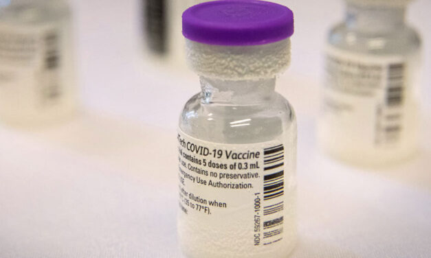 Döbbenetes dolgot állít az Európai Gyógyszerügynökség a Moderna és Pfizer vakcinákról