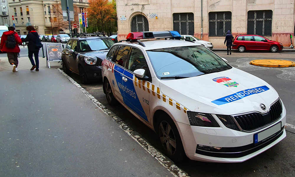 Diákjaival létesített nemi kapcsolatot egy budapesti iskola igazgatóhelyettese, a férfit most börtönre ítélték
