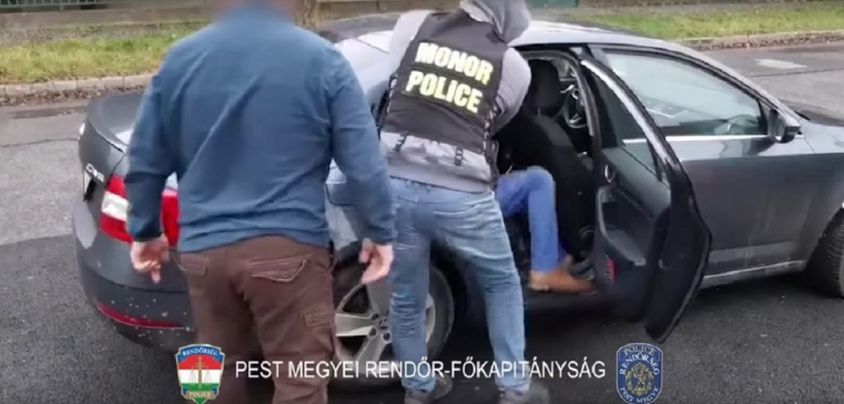 A váci férfi csak ahhoz volt bátor, hogy ellopjon egy autót és megölje annak tulajdonosát, a börtön elől elmenekült, most elfogták