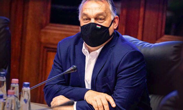 „Tragédia lesz, ha nem lépünk” – Orbán Viktor szerint akár 20 ezren is kórházba kerülhetnek pár héten belül, itt vannak a hétfői lezárások részletei