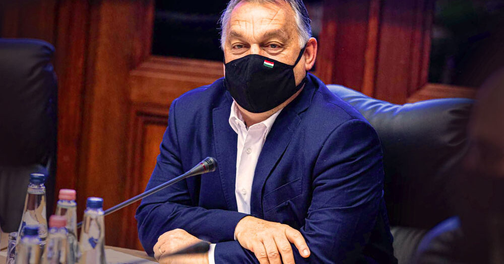„Tragédia lesz, ha nem lépünk” – Orbán Viktor szerint akár 20 ezren is kórházba kerülhetnek pár héten belül, itt vannak a hétfői lezárások részletei