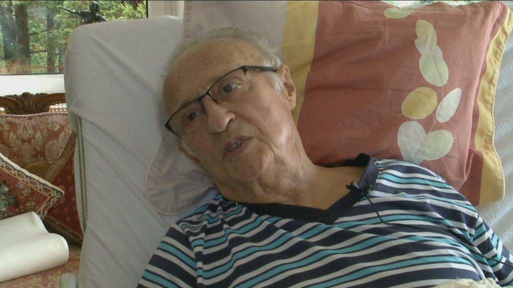 Sas József koronavírusos, kórházba vitték a 82 éves kabarékirályt