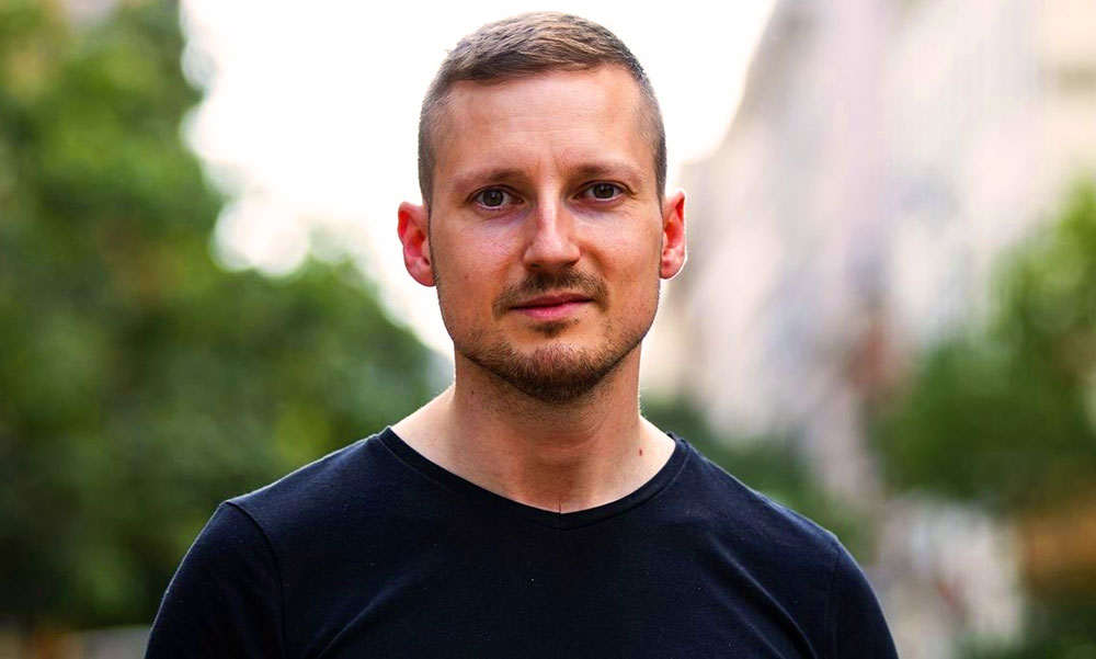 Mitől más a kutyasétáltatás, mint hogy valaki a párjával sétál? – kérdezi a lezárásokat kritizáló terézvárosi polgármester