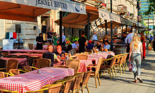 Orbán Viktor: jövő héten nyitnak a vendéglátóhelyek teraszai, csak az alsósoknak kell jövő héten iskolába menniük