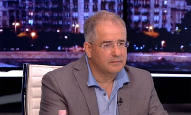 Kósa Lajos bankot és egy svájci repülőcéget is  kapott a csengeri örökösnőtől – A politkus alá is írta az ajándékozási szerződést