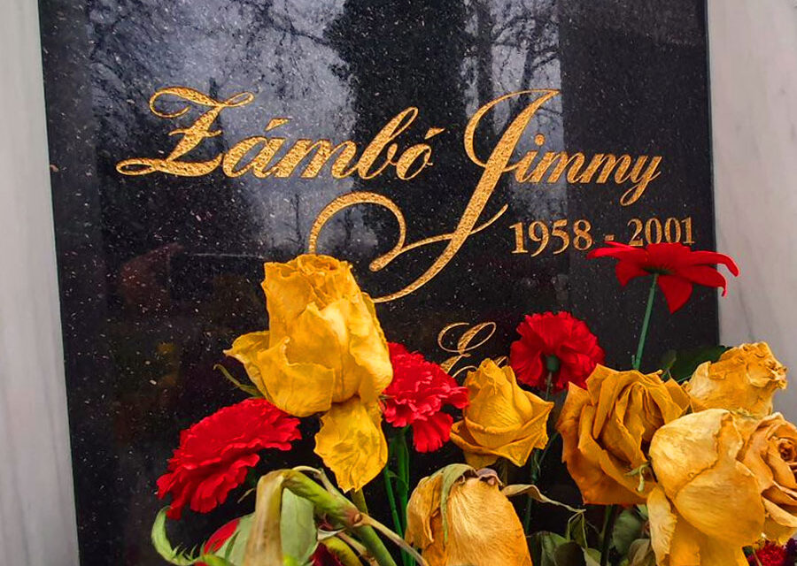 „Mintha tegnap lett volna, hogy elveszítettünk. Nagyon hiányzol nekünk” – 23 évvel ezelőtt dörtült el a végzetes lövés Zámbó Jimmy csepeli otthonában