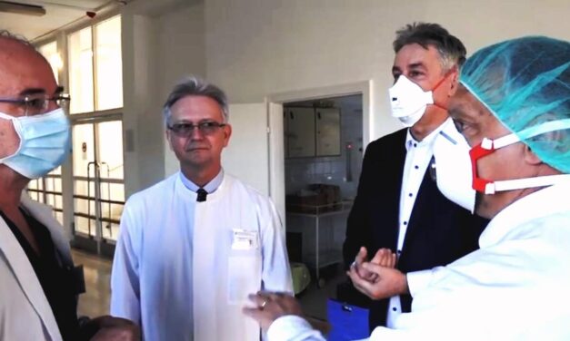 „Nem segítséget fogunk kérni külföldről, hanem inkább segítséget adunk majd” – Orbán Viktor mindenkit megnyugatatott, Magyarországon van a legtöbb kórházi ágy és lélegeztetőgép