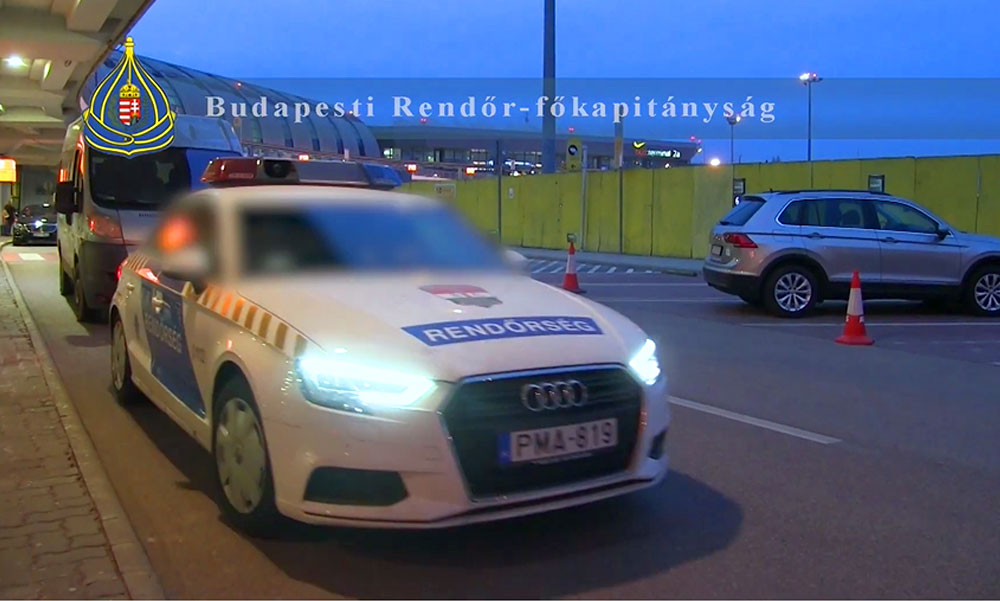 Megbuktak a gyanús portékával: 17 millió forint értékű hamis árut foglaltak le egy őrbottyáni lakóházban