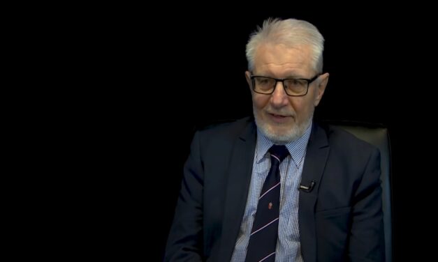 „Járványügyi adatok nem szólnak semmilyen nyitás mellett” – Hétmillió védtelen emberről beszélt a virológusprofesszor