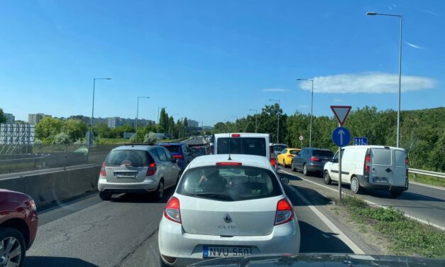 Szentendre felől szinte lehetetlen bejutni Budapestre, motoros baleset történt a 17. kerületben