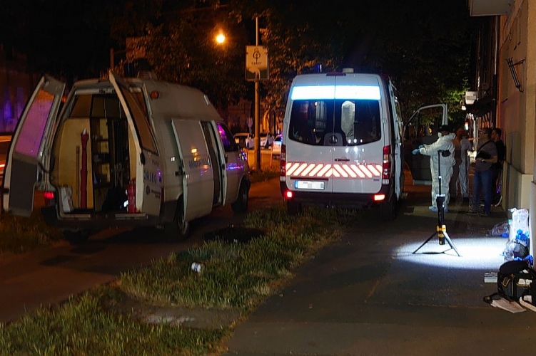 Vadászpuskával végzett a szomszédban lakó fiatal párral a szegedi gyógyszerész, a haldokló nőt ráadásul meg is becstelenítette – szörnyű részletek a kettős gyilkosságról