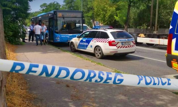 Áthajtott a férfi testén a BKV-busz, tragikus gázolás Csepelen, esélye sem volt a gyalogosnak
