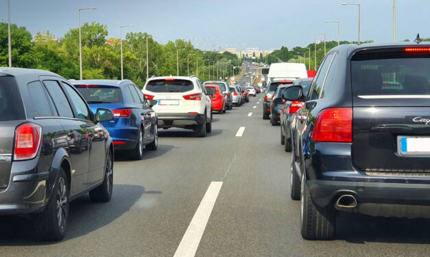 Nagy baleset Tárnoknál: tűzoltók lepték el az M7-est