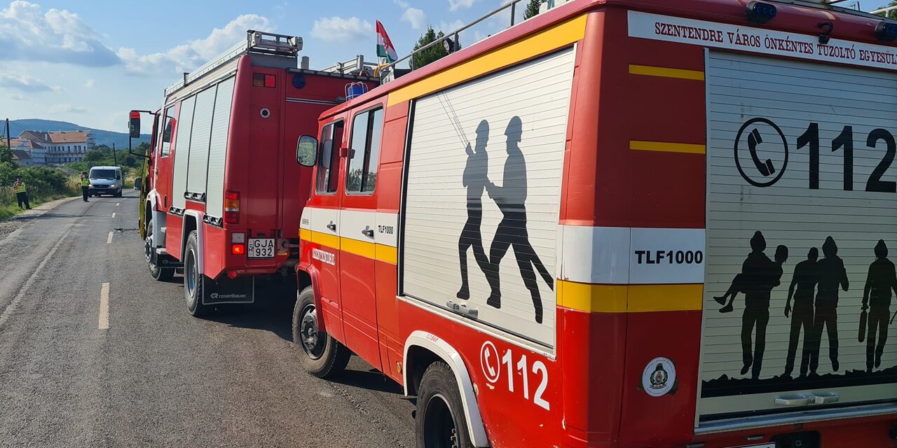 Halálos motorbaleset Szentendrén, egy 42 éves férfi halt meg, miután kisbusszal ütközött