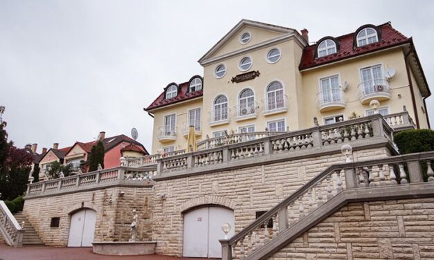 „Nem fizettek, mi pedig visszaléptünk” – Kordáék tulajdonában maradt a Korda-villa