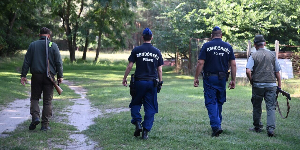 Idegméregtől elpusztult madártetemeket találtak Turánál, az emberre is veszélyes – Megindult a hajsza a tettes után, erre kér most mindenkit a rendőrség – videó