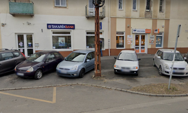 Bankrablás a 15. kerületben, tart a hajsza, a rendőrök lezárták a környéket