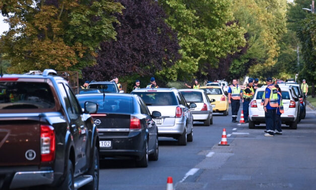 Razzia futószalagon: Senki sem menekülhetett a rendőrök elől, mindenkit megállítottak