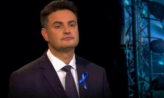 Orbán Viktor évet értékelt, Márki-Zay szerint a miniszerelnök nem a valódi problémákkal foglalkozott – Eközben az ellenzék mind a 106 választókerületben összeszedte az induláshoz szükséges aláírást