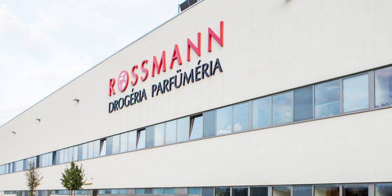 Ott nyit boltot a Rossmann, ahol nincs konkurenciája, örülhetnek a Budapest melletti település lakói