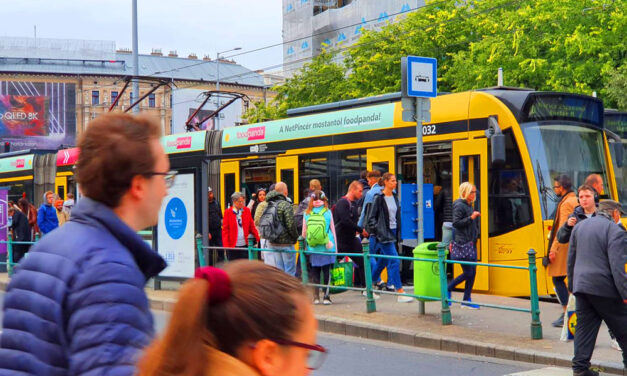 Teljesen leállhat a budapesti tömegközlekedés mert 12 milliárd forinttal tartozik a kormány a fővárosnak