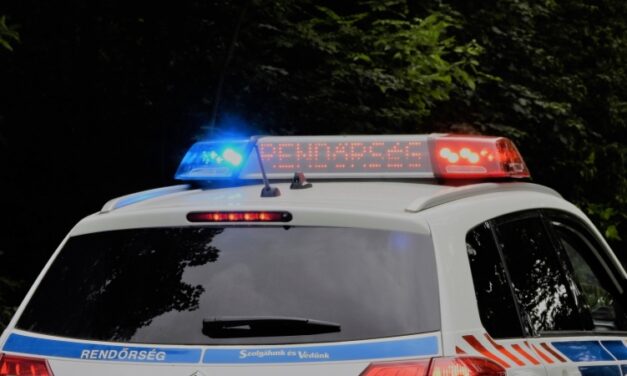 Már hónapok óta figyelték a Piliscsabán és környékén drogot terítő párost: a zsaruk végül így ütöttek rajtuk, az ügyfelek kezén is kattant a bilincs