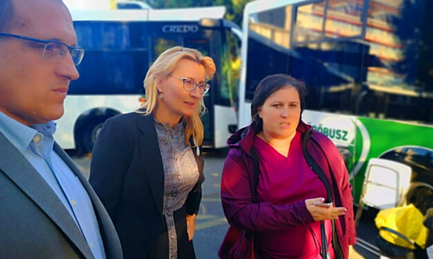 „Hahó, Budakeszi és környékiek, gyertek szűrni!” – ingyenes egészségügyi vizsgálóbuszok járják a Budakörnyéki településeket, beutaló és időpontfoglalás nélkül kerülhetsz a legjobb kezekbe