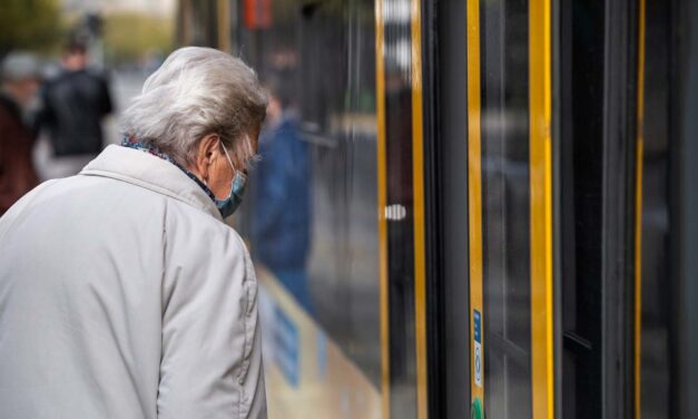 Fontos budapesti munkahelyen rendelték el az oltást